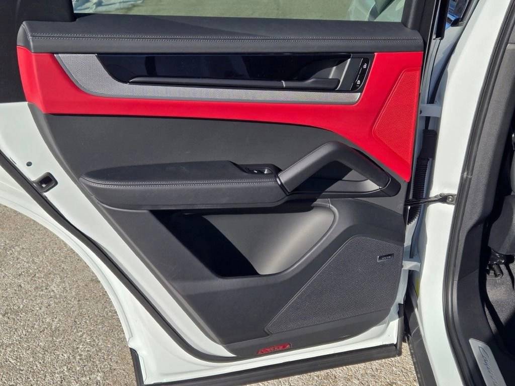 2026 Porsche Cayenne Coupe Base