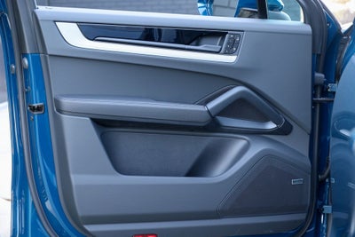 2026 Porsche Cayenne Coupe Base