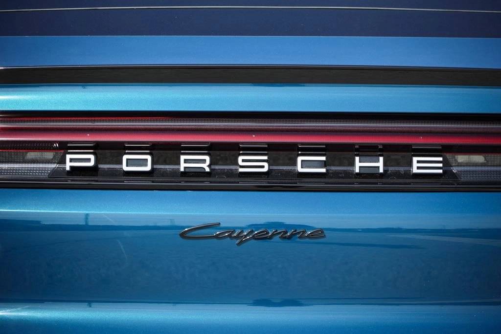 2026 Porsche Cayenne Coupe Base
