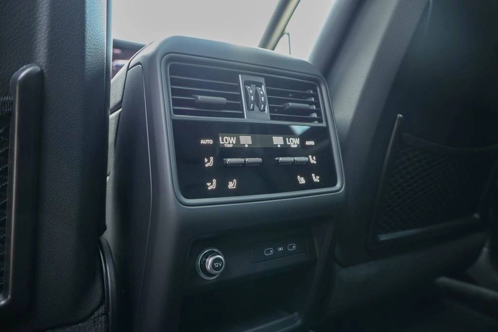 2026 Porsche Cayenne Coupe Base