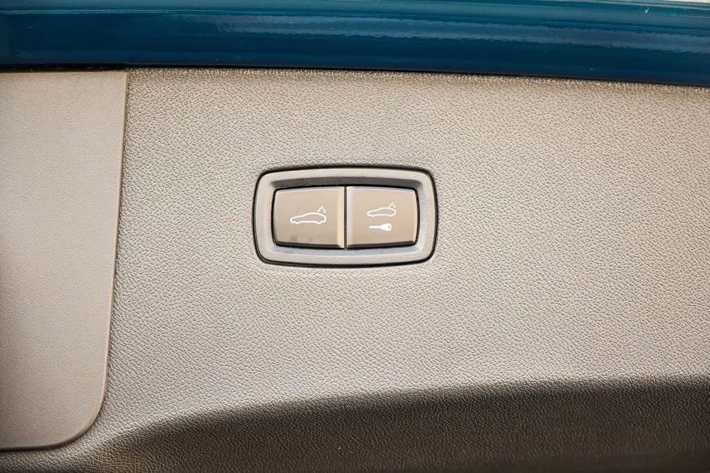 2026 Porsche Cayenne Coupe Base