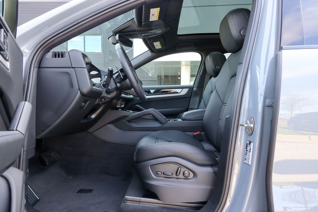 2026 Porsche Cayenne Coupe Base