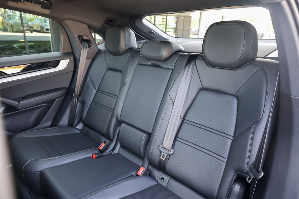 2026 Porsche Cayenne Coupe Base