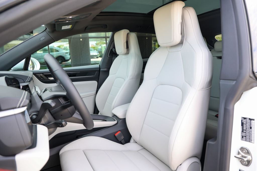 2026 Porsche Cayenne Coupe Base