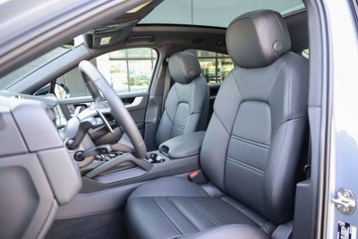 2026 Porsche Cayenne Coupe Base