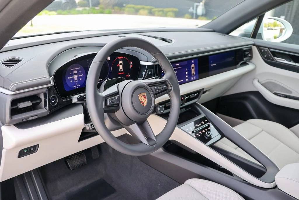 2026 Porsche Cayenne Coupe Base