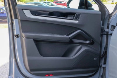 2026 Porsche Cayenne Coupe Base