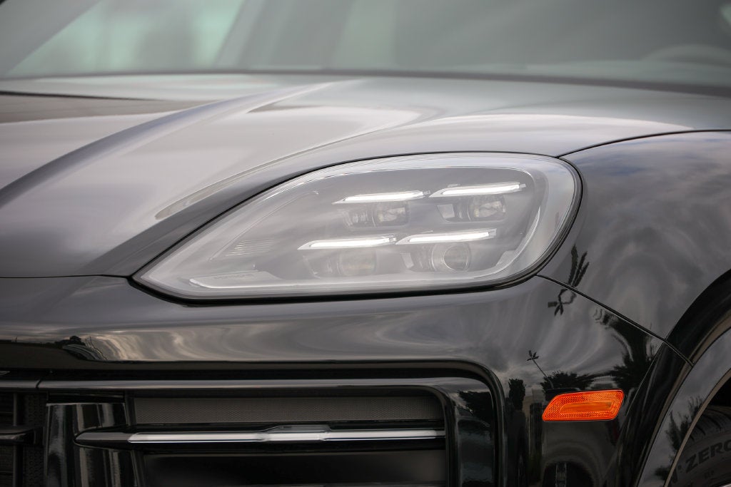 2026 Porsche Cayenne Coupe Base