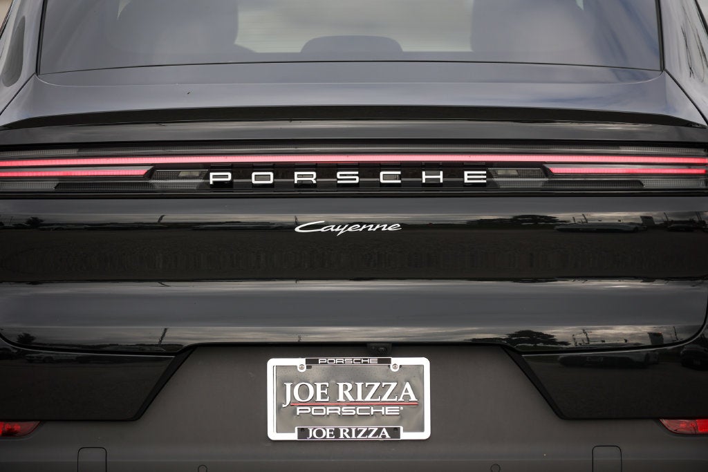 2026 Porsche Cayenne Coupe Base