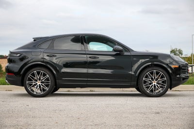 2026 Porsche Cayenne Coupe Base