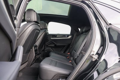 2026 Porsche Cayenne Coupe Base