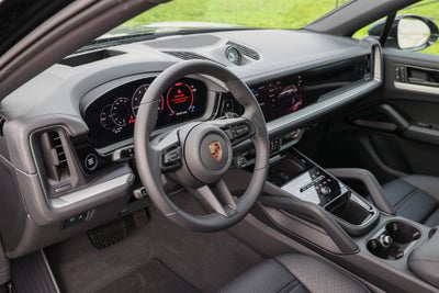 2026 Porsche Cayenne Coupe Base