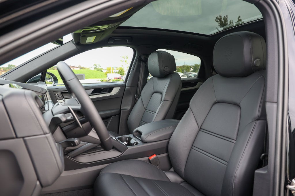 2026 Porsche Cayenne Coupe Base