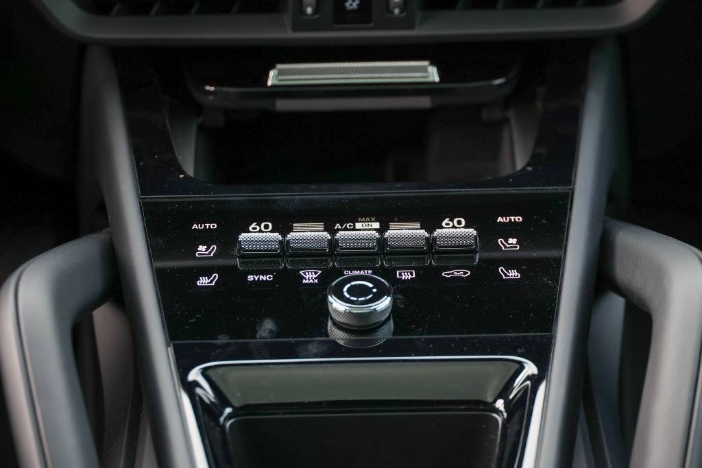 2026 Porsche Cayenne Coupe Base