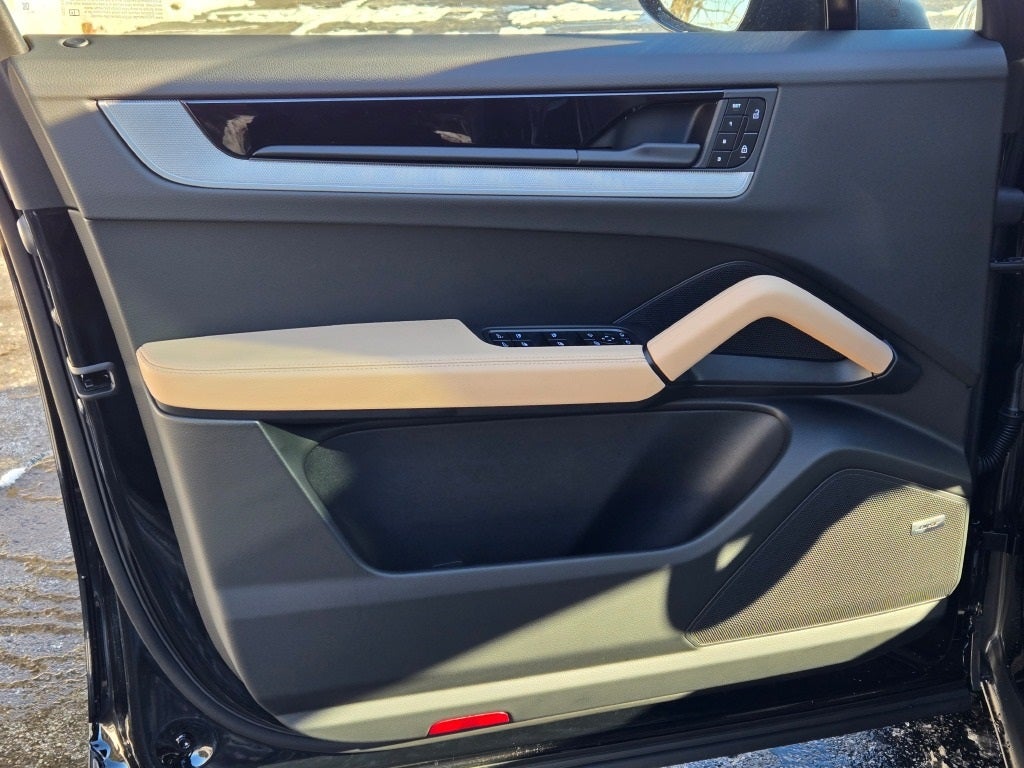 2026 Porsche Cayenne Coupe Base