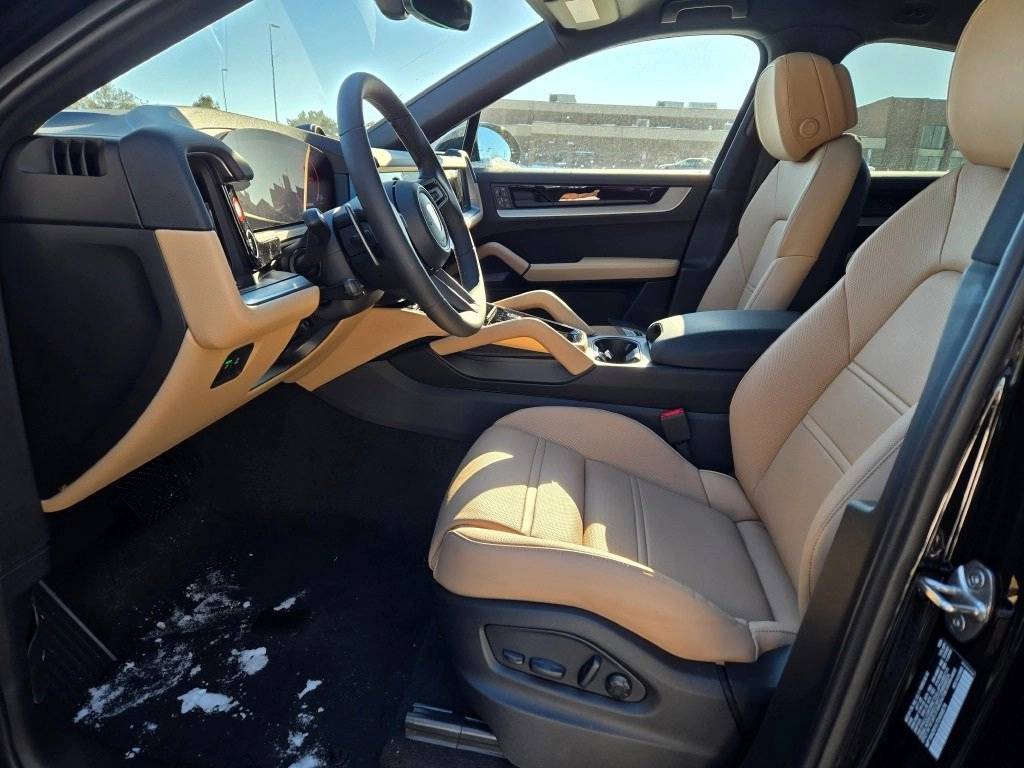 2026 Porsche Cayenne Coupe Base