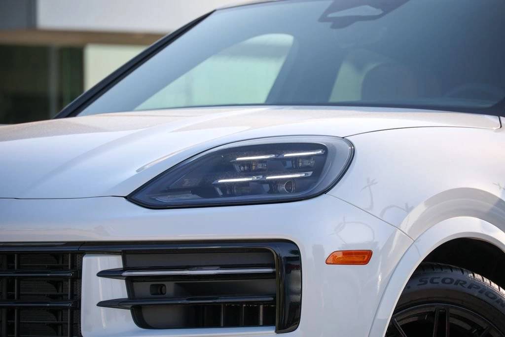 2026 Porsche Cayenne Coupe Base