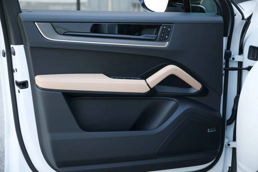 2026 Porsche Cayenne Coupe Base