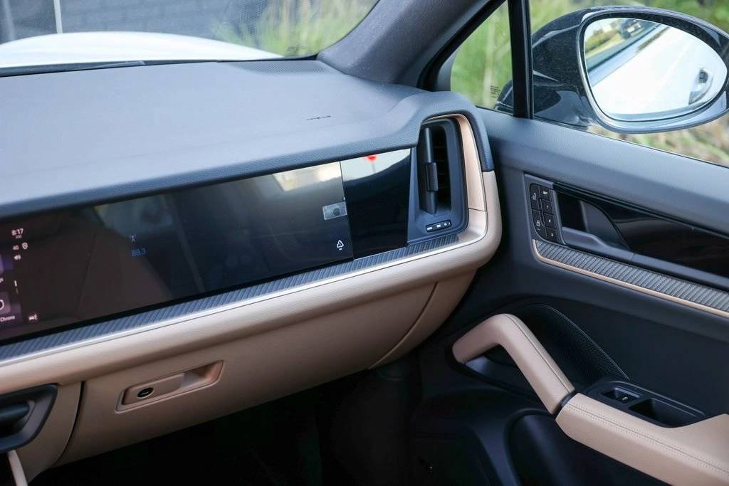 2026 Porsche Cayenne Coupe Base