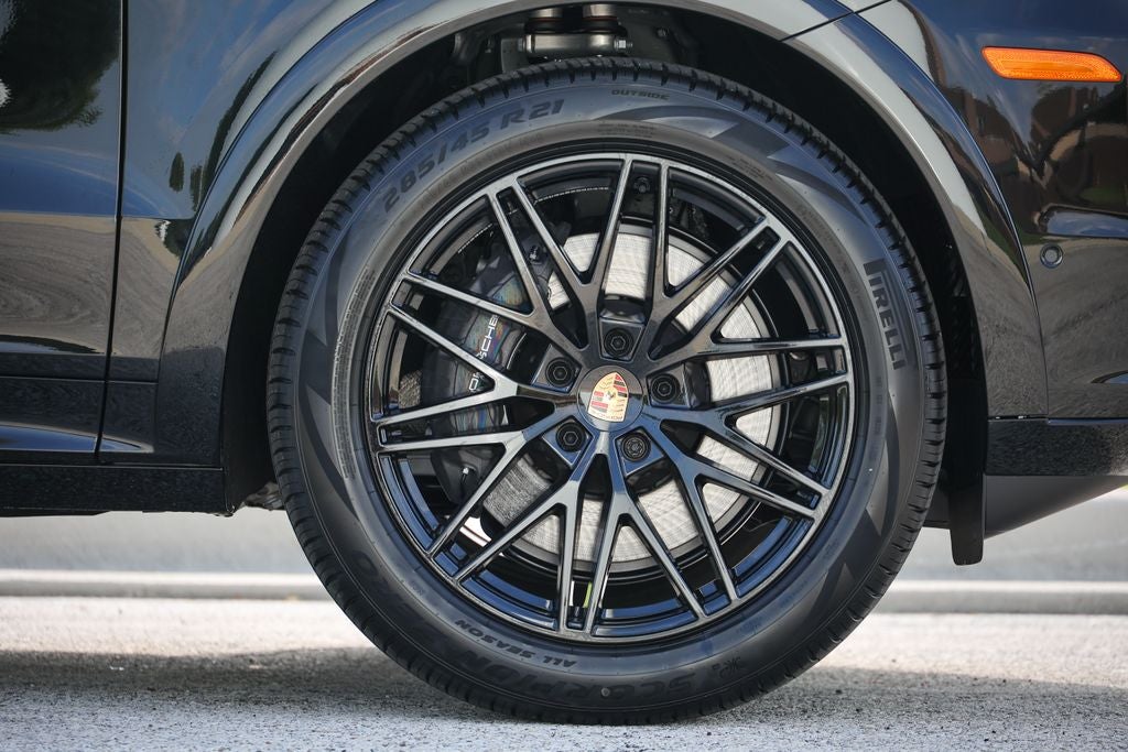 2026 Porsche Cayenne Coupe Base