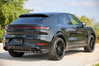 2026 Porsche Cayenne Coupe Base