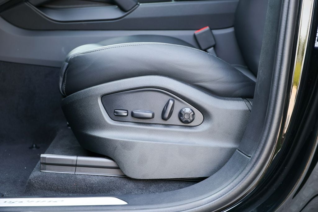 2026 Porsche Cayenne Coupe Base