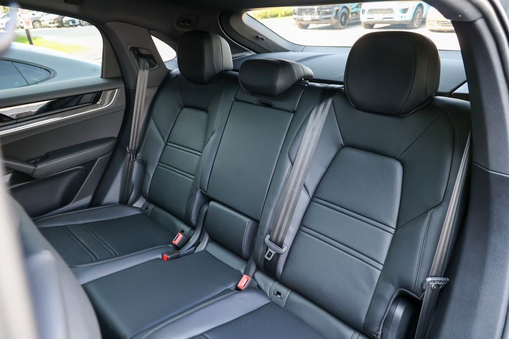 2026 Porsche Cayenne Coupe Base