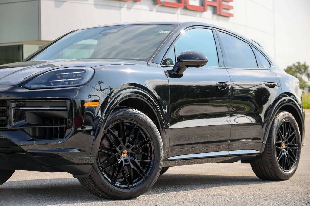 2026 Porsche Cayenne Coupe Base