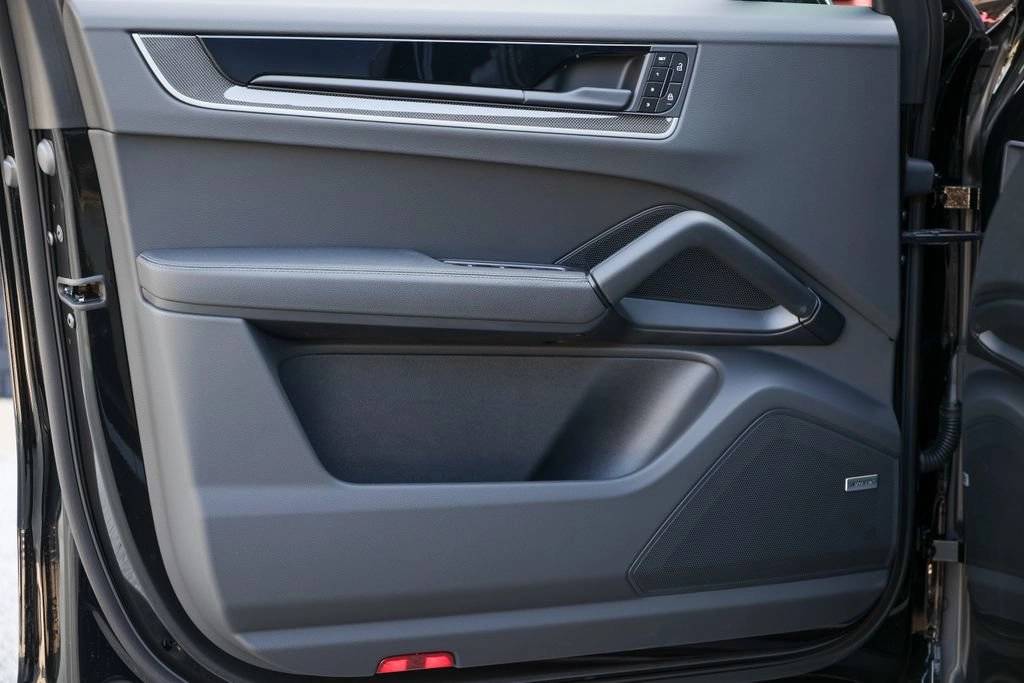 2026 Porsche Cayenne Coupe Base
