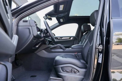 2026 Porsche Cayenne Coupe Base