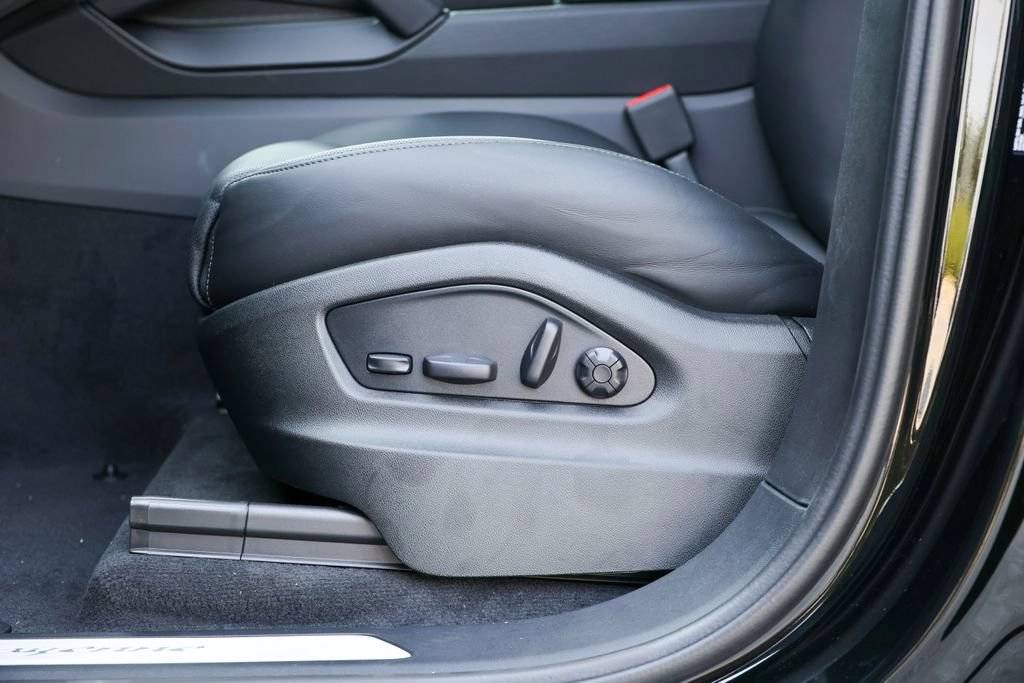 2026 Porsche Cayenne Coupe Base