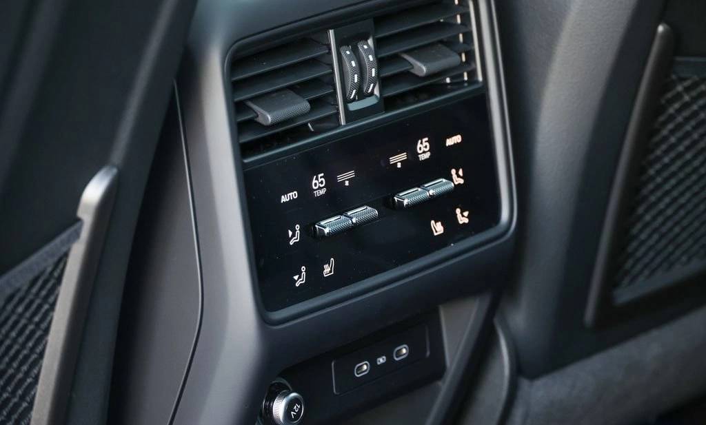 2026 Porsche Cayenne Coupe Base