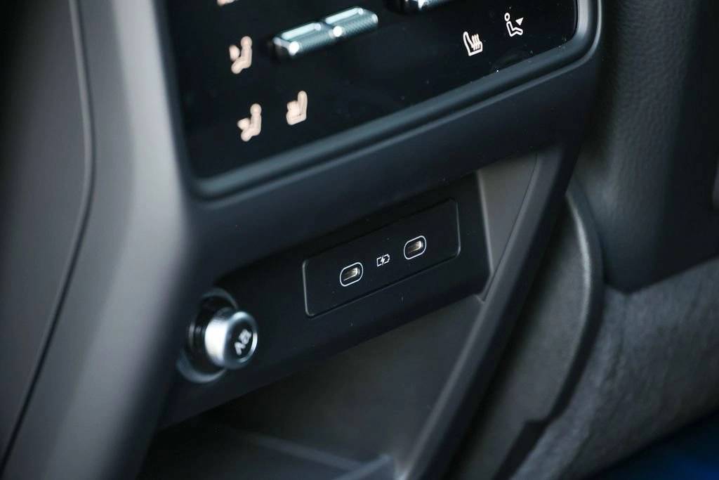 2026 Porsche Cayenne Coupe Base