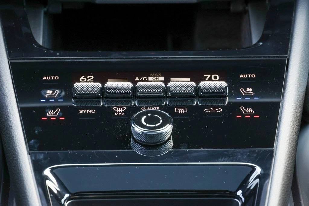 2026 Porsche Cayenne Coupe Base
