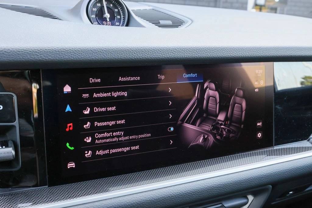 2026 Porsche Cayenne Coupe Base