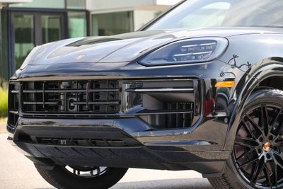 2026 Porsche Cayenne Coupe Base