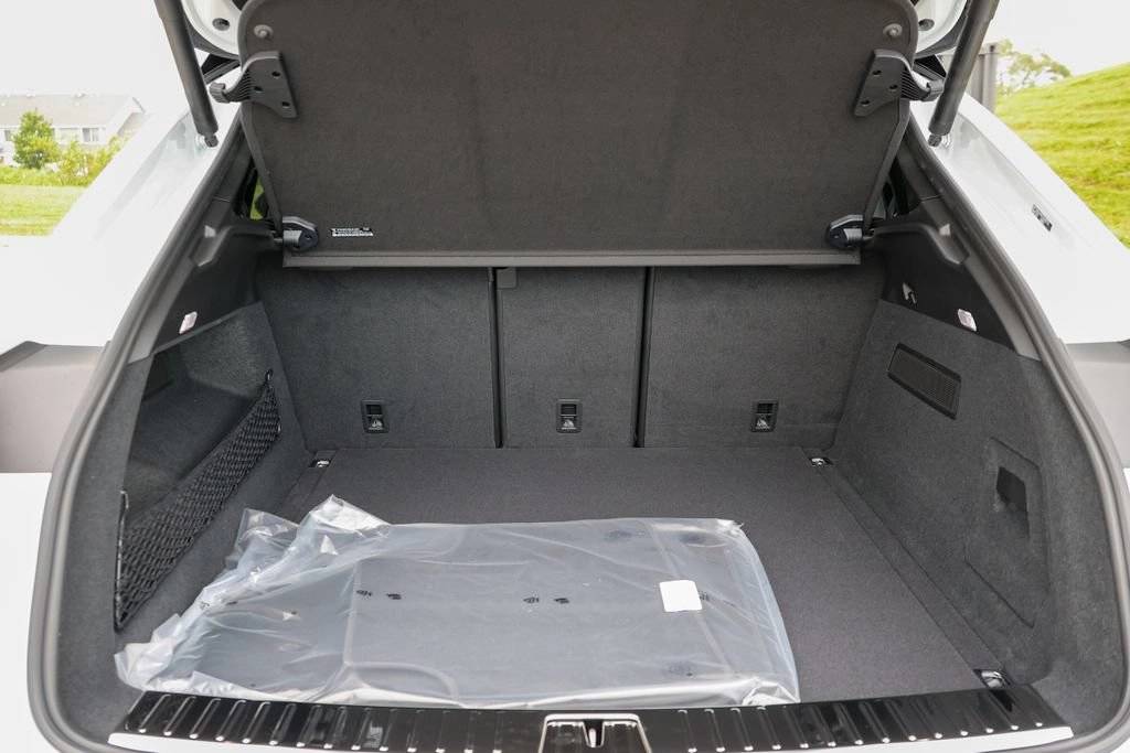2026 Porsche Cayenne Coupe Base