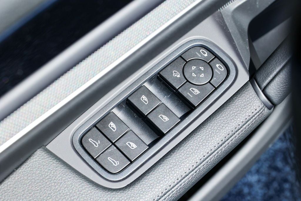 2026 Porsche Cayenne Coupe Base
