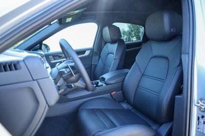 2026 Porsche Cayenne Coupe Base