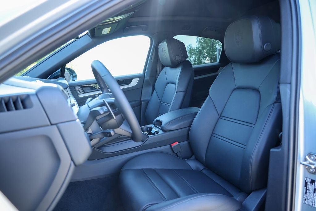 2026 Porsche Cayenne Coupe Base