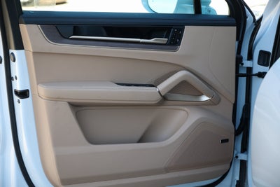 2026 Porsche Cayenne Coupe Base
