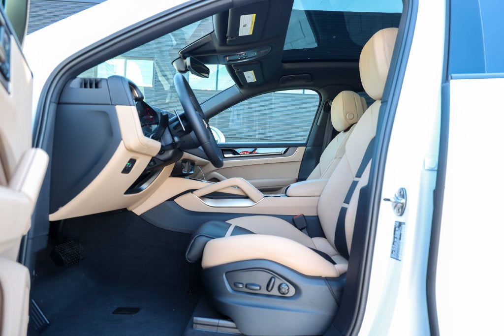2026 Porsche Cayenne Coupe Base