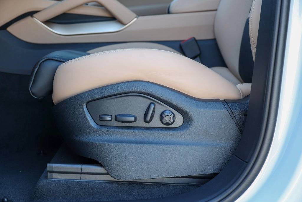 2026 Porsche Cayenne Coupe Base