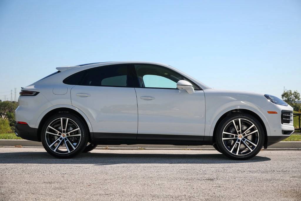 2026 Porsche Cayenne Coupe Base