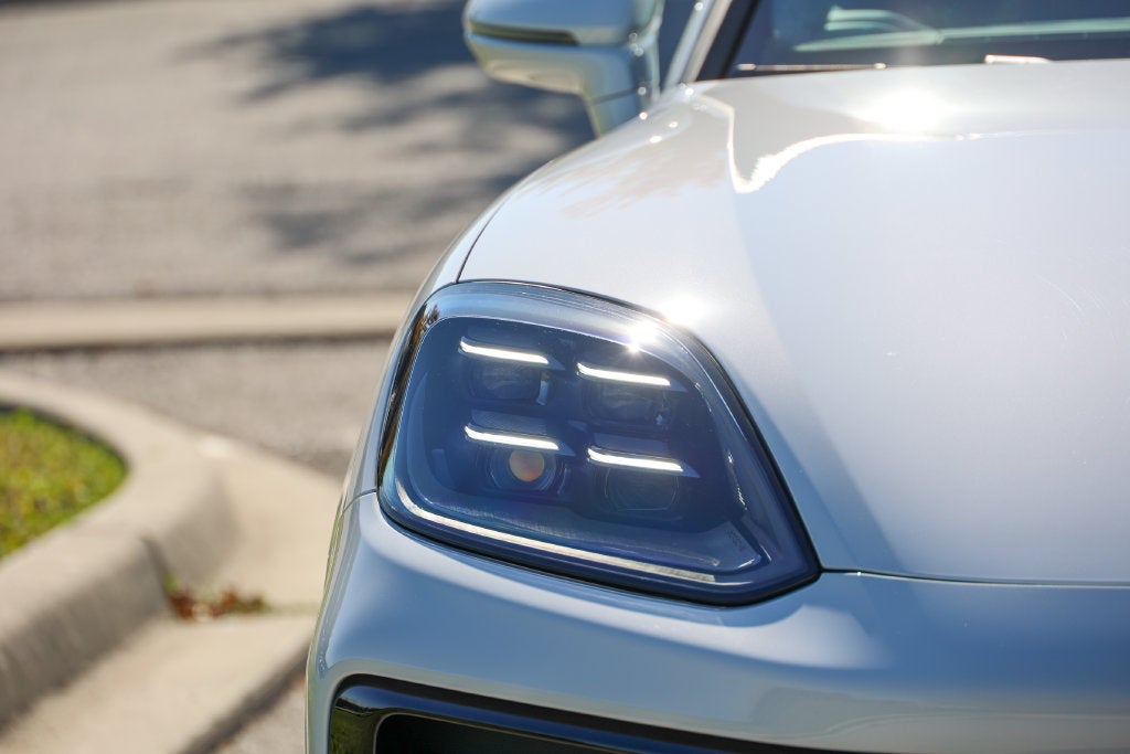 2027 Porsche Cayenne Coupe Base
