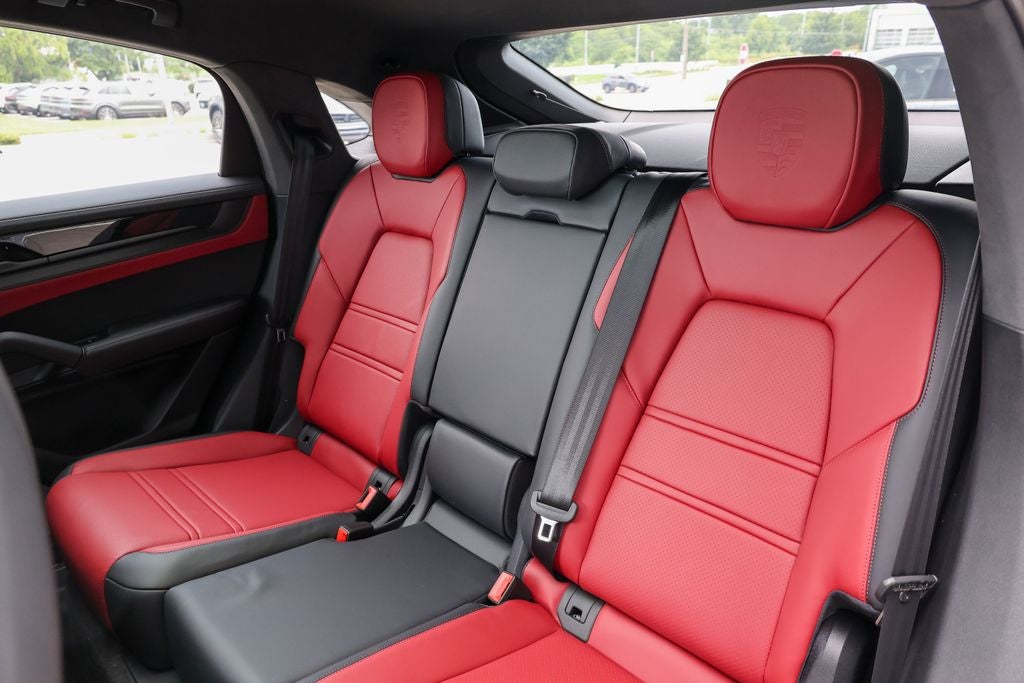 2026 Porsche Cayenne Coupe GTS