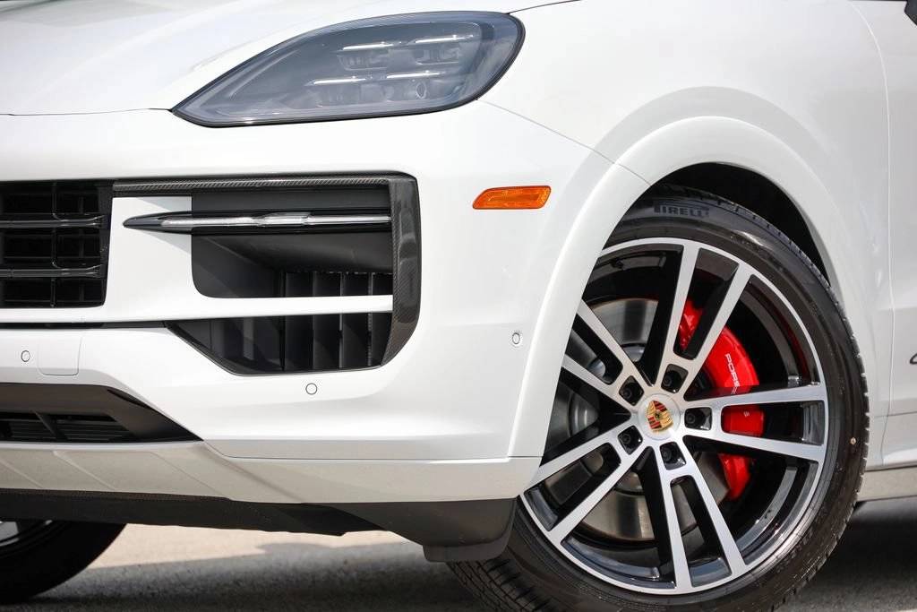 2026 Porsche Cayenne Coupe GTS