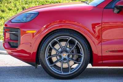 2026 Porsche Cayenne Coupe GTS