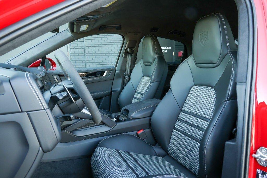 2026 Porsche Cayenne Coupe GTS