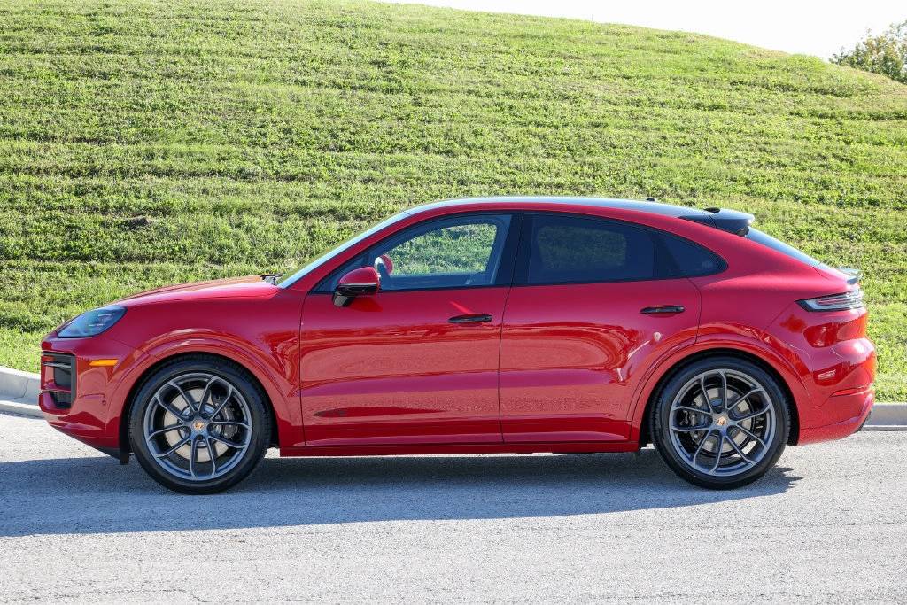 2026 Porsche Cayenne Coupe GTS